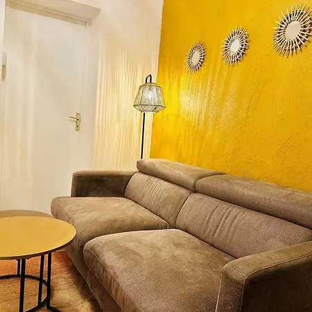 Appartement Pi N1 - - Place Parking Republique Inclus & Wifi *