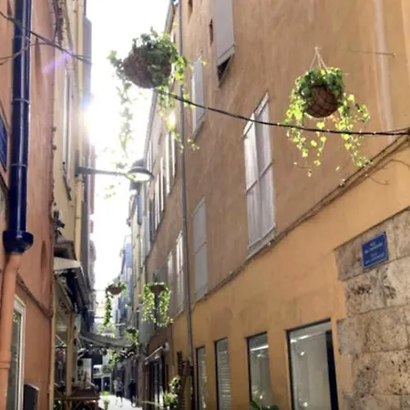 Pi N1 - - Place Parking République Inclus&wifi Appartement